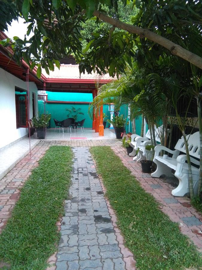 Hotel Camorich Tissamaharama Exterior foto